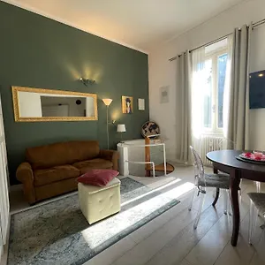 https://morgagni-suites.it-tuscanyhotel.com